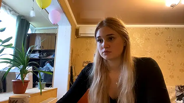 Malley_Saunds's cam snapshot