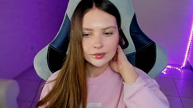 yourArya's cam snapshot