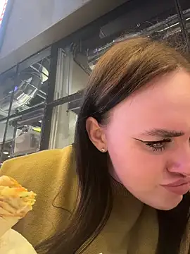 KiraSunshine's cam snapshot