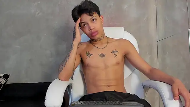 Renzo_Dogan's cam snapshot