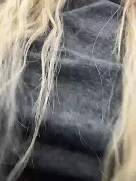 Milkyy_wway live sex cam