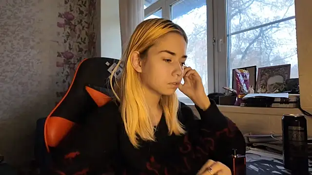 Witching_Moon's cam snapshot