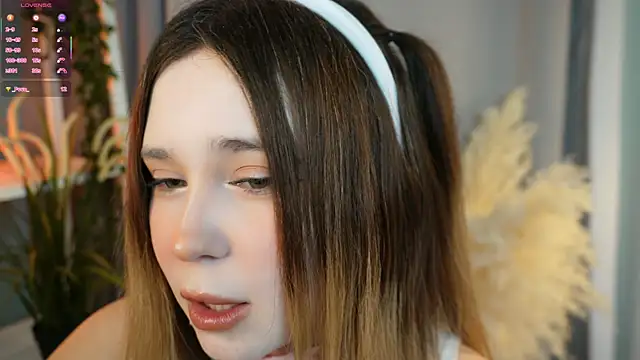 Lina_Glow's cam snapshot