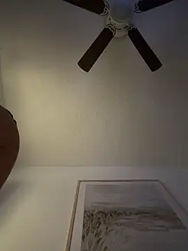 elwhite1996's cam snapshot