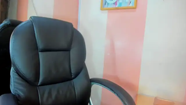 Mila_Leon live sex cam