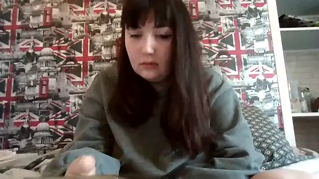 Lynylou live sex cam