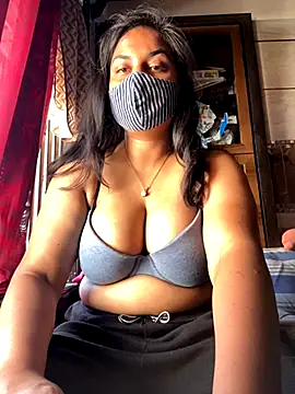 Haanikaur_saavi live sex cam