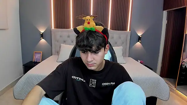 Tommy18__ live sex cam