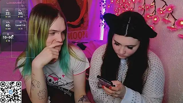 _Sweetie_Kitty_ live sex cam