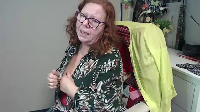 Adelewildx live sex cam