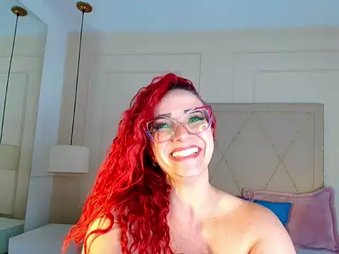 ScarlethVegas live sex cam