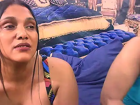 IndianSexyLady4u live sex cam