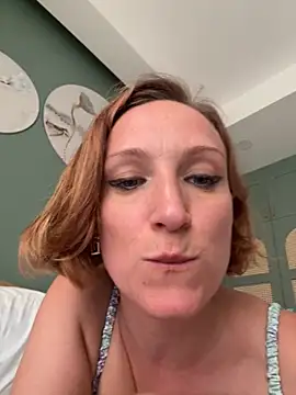 UmaTruewoman live sex cam