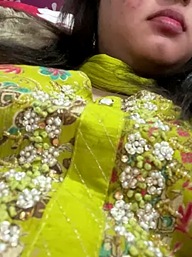 Kajal_kumariii live sex cam