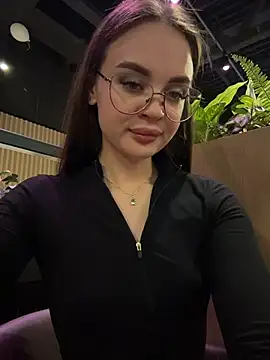 KristiRich live sex cam