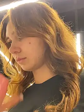 QuitieLia live sex cam