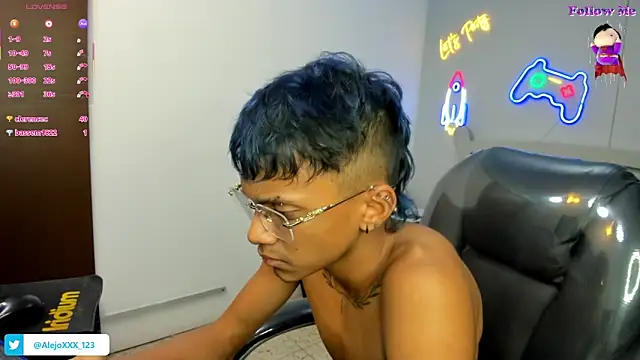 loistwink_ live sex cam