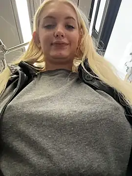 Milkyy_wway live sex cam