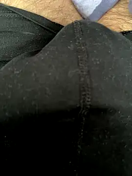 Yourfav1xx's cam snapshot