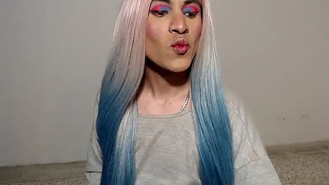 HugeDanex live sex cam