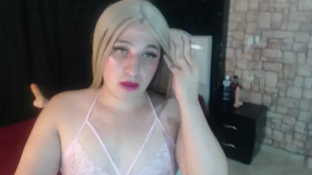 Trinitty_fier live sex cam