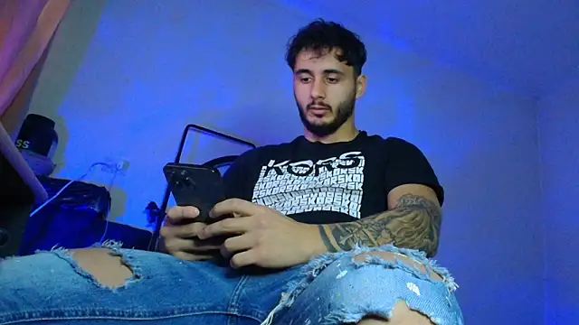 XanderCage99 live sex cam