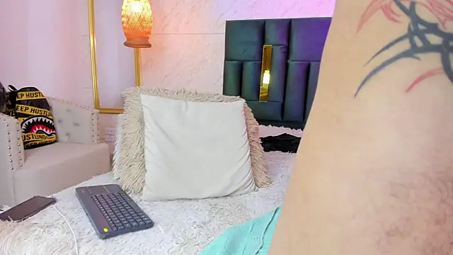 Levy_Steve live sex cam