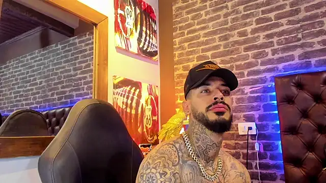 VinzenzRizzo live sex cam