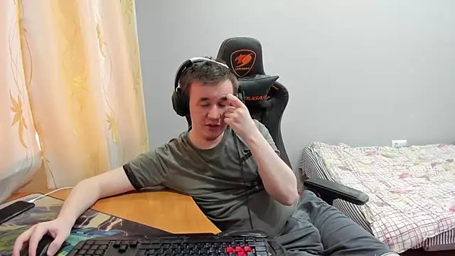 iliaskrislove live sex cam