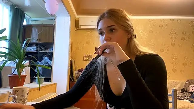 Malley_Saunds's cam snapshot