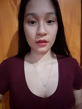 ChiecumBae live sex cam