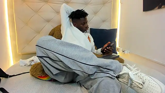 royce_ebony's web cam