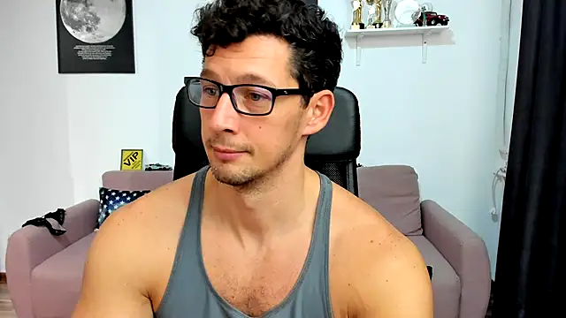 BrutusK08 live sex cam