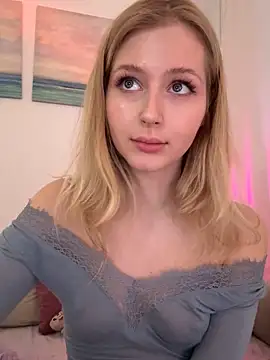 LunaRase live sex cam