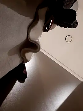 Dirtyfeelin live sex cam