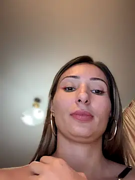 LetsFunKARINA live sex cam