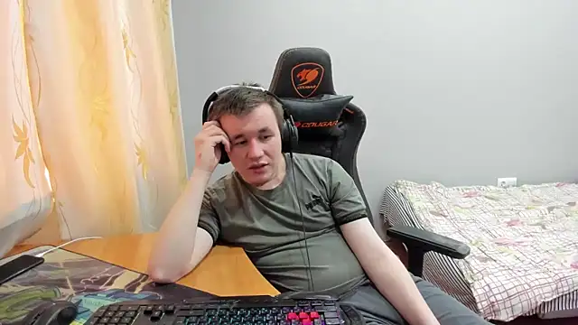 iliaskrislove live sex cam