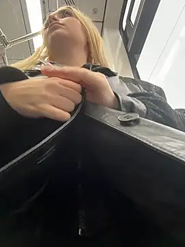 Milkyy_wway live sex cam