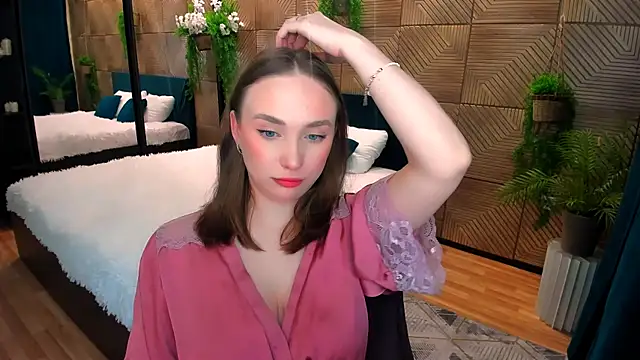 TrueReincarnation live sex cam