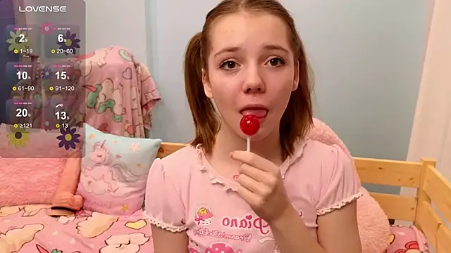 PrincessLittleKiki live sex cam