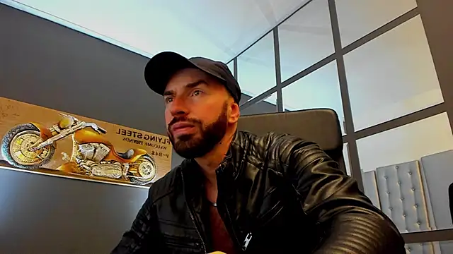 AronGrant live sex cam