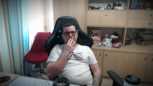 kevinnlovelly's cam snapshot