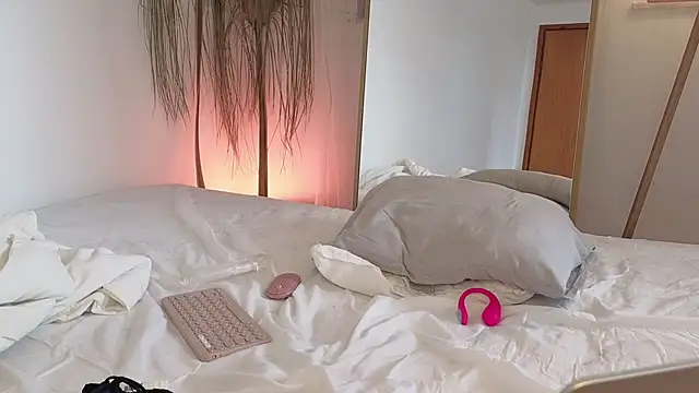 Polynessia live sex cam