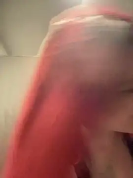 RiriRoseey live sex cam