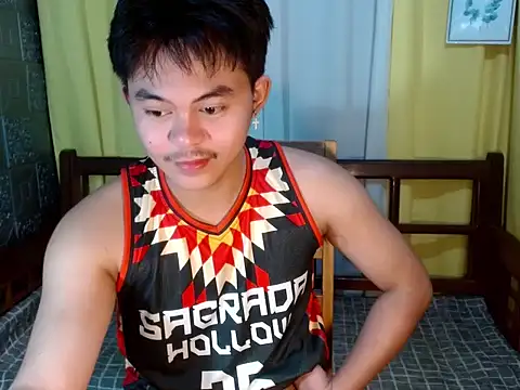 urguy_toshi live sex cam