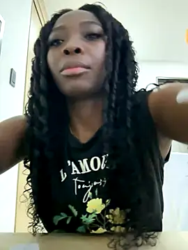 EmilyKisx live sex cam