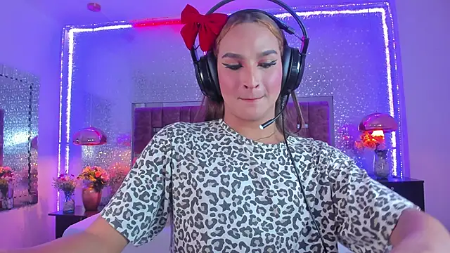 KylieVictoria live sex cam