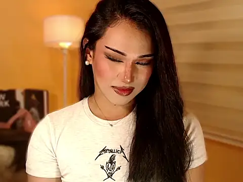 magnificent_kitana live sex cam