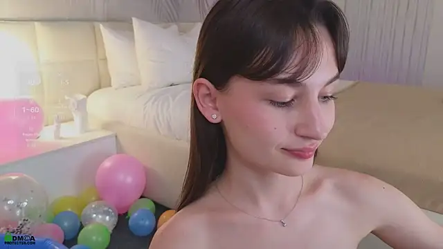 LolaPrise live sex cam