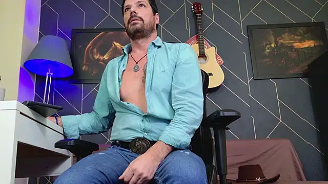 ChrisKox live sex cam